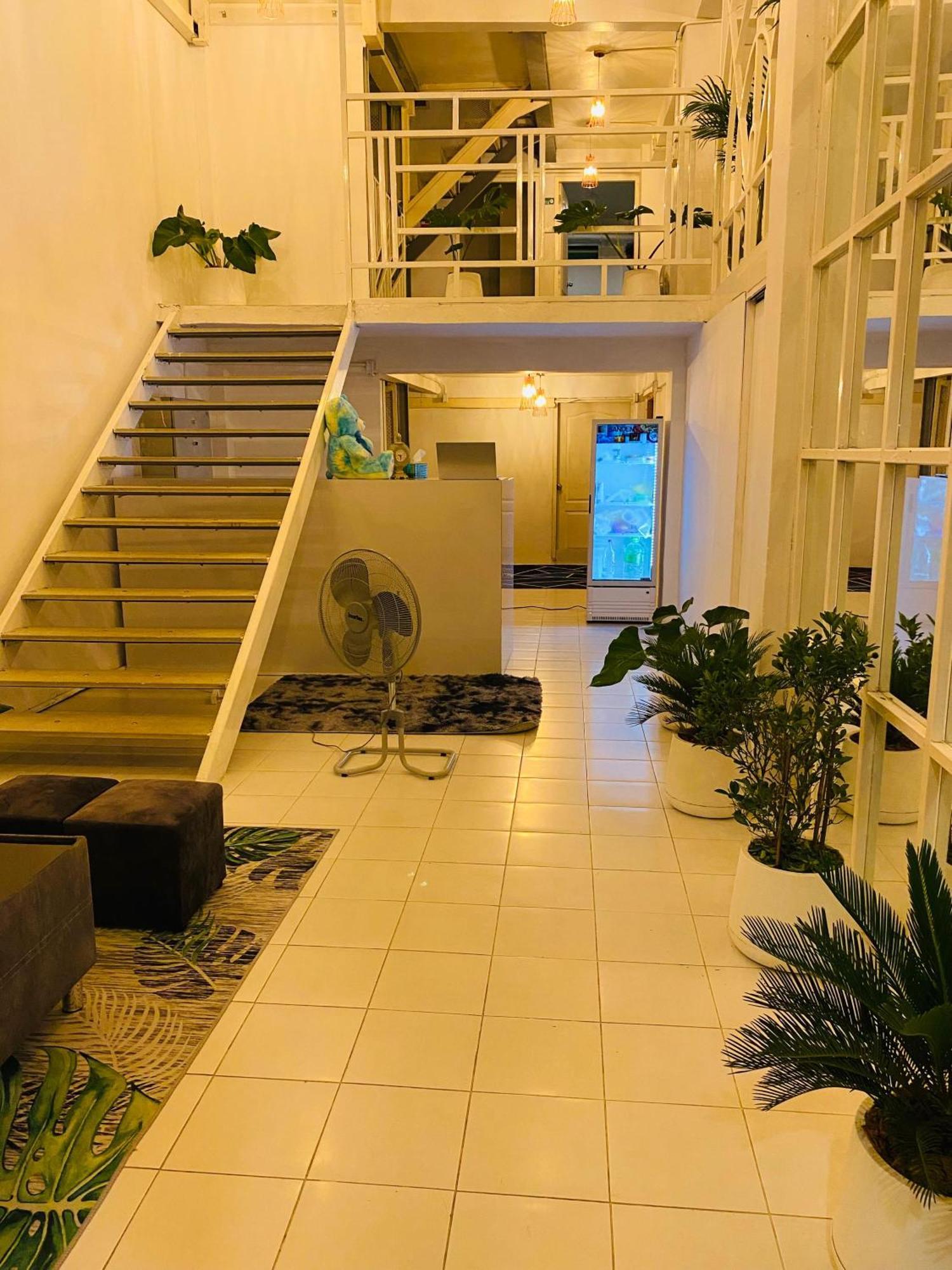 Lemon Tree Hostel Khaosan Bangkok Buitenkant foto