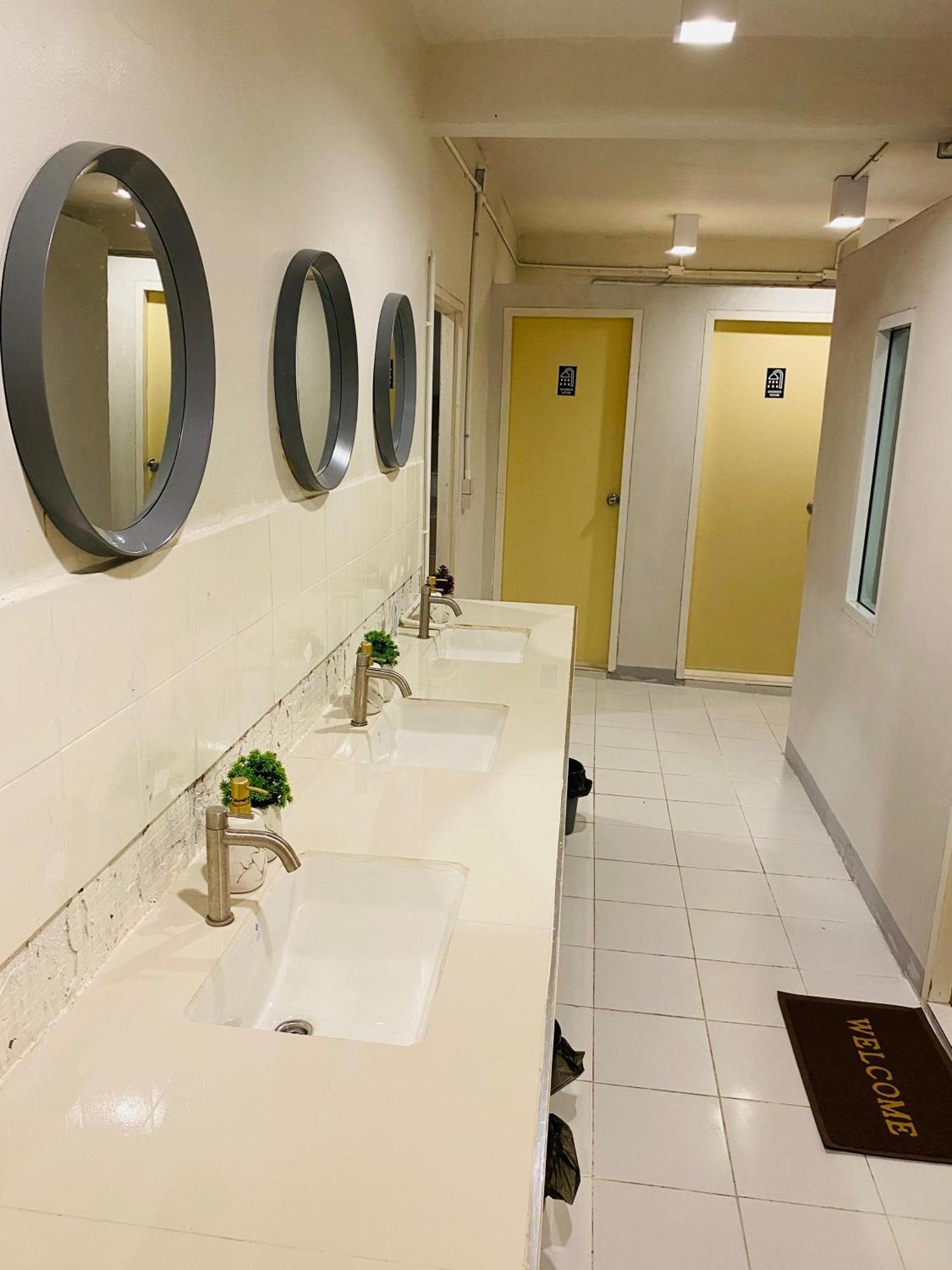 Lemon Tree Hostel Khaosan Bangkok Buitenkant foto